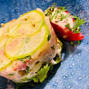 Tartare De Bar De Ligne , Radis Green Méat - Les Bouchons - 298167