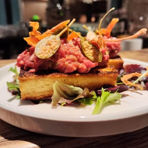 Tartare De Boeuf Sur Sa Brioche - Bistro Dalpozzo - 578492