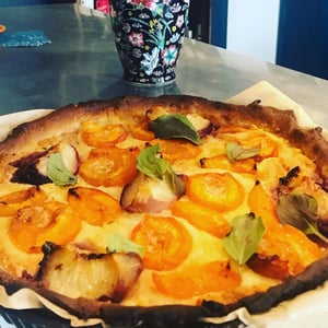 Tarte Amandine Aux Fruits De Saison - Le Café du Canal - 657473