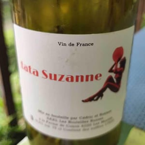 Tata Suzanne - Ferme De Conon - Les Bouteilles Russes - Cedric Bernard et Roxane Rigault 
