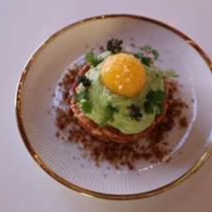 Tatar/ Grüne Kräuter/ Brotcrunch - Bellas Lokal - 469815