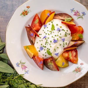 Tomates, burrata & nectarine - L’Un des Sens