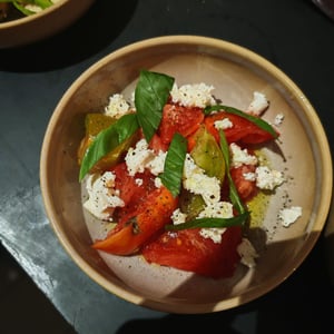 Tomates De Saison, Ricotta Fraîche, Basilic - Ter. - 802016