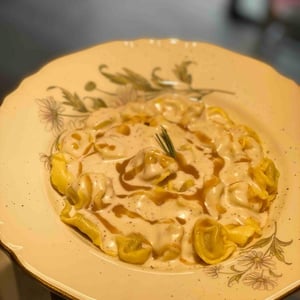 Tortellini Con Crema Al Parmigiano - Mon petit bistrot - 724259