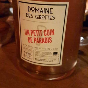 Domaine des Grottes - Romain des Grottes - Un Petit Coin de Paradis