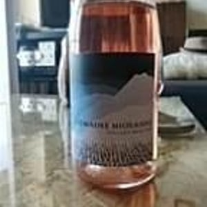 Volcane Rose - Domaine Miolanne - Jean-Baptiste Deroche & Laure Cartier 
