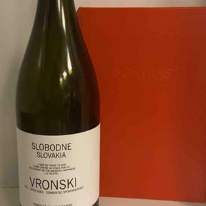 Vronski - Slobodné Vinárstvo - Majer Zemianske Sady - michal-kuropka-agnes-lovecka-katarina-kuropkova -2020