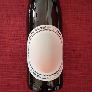 GLOW GLOW - Weingut Baumberger - Pauline & Carl Baumberger - Weiss
