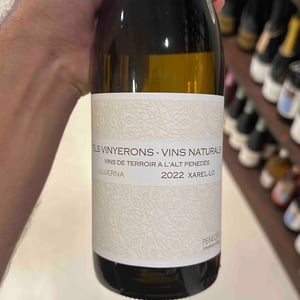 Lluerna - Els Vinyerons / Sin Project - amos-baneres-merinero-alex-ruiz-masachs