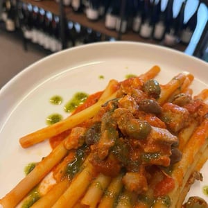 Ziti Con Ragu Di Tonno Alla Mediterranea E Olio Al Basilico. - Parbleu cafè - 714210