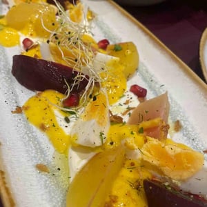 Betteraves De Couleurs, Oeufs En Pickles, Vinaigrette Clementine Piment Fromage Blanc - Café.Germain - 863069