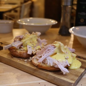 Bruschetta Al Lombo Di Maiale In Cbt E Maionese - La Vecchia Nicchia - 928635