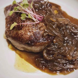 Filetto Di Frisona E Cipolle Caramellate - Croce Bianca Bistrot - 846863