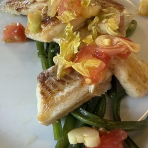 Gattuccio Di Mare Con Fagiolini Verdi E Insalatina Di Panzanella - Pesciolino Briaco - 939657