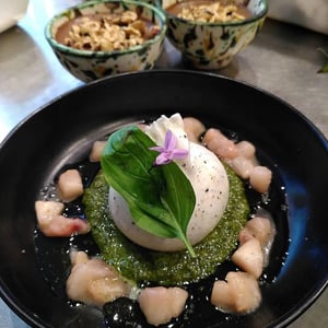 Mozzarella Di Bufala, Pèches, Basilic, Huile D'Olives De Lesbos - L’HERBE ROUGE - 907670