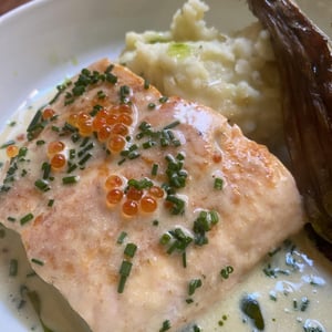 Pavé De Truite Sauce Aux Crevettes Grises, Écrasé De Pommes De Terre Et Fenouil Braisé - Le BAM - Bar a Manger - 851529