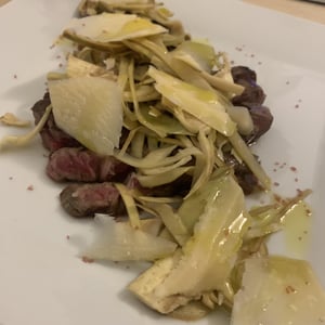 Tagliata Di Manzo Con Carciofi E Parmigiano - Chiostro degli Scolopi - Dimora Storica - 859404