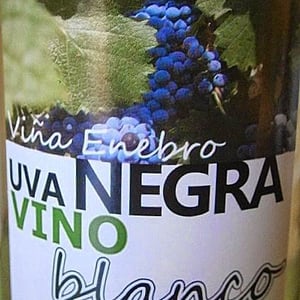 Uva Negra Vino Blanco - Viña Enebro - juan-pascual-lopez-cespedes