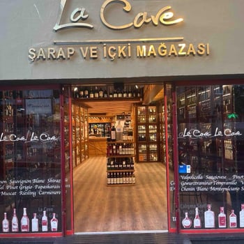 La Cave Sıraselviler Caddesi