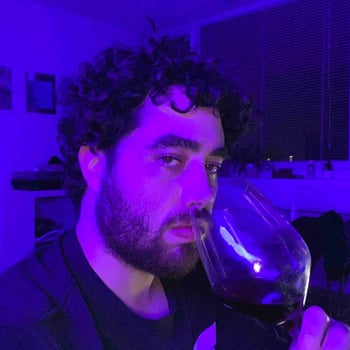 Tom Jö