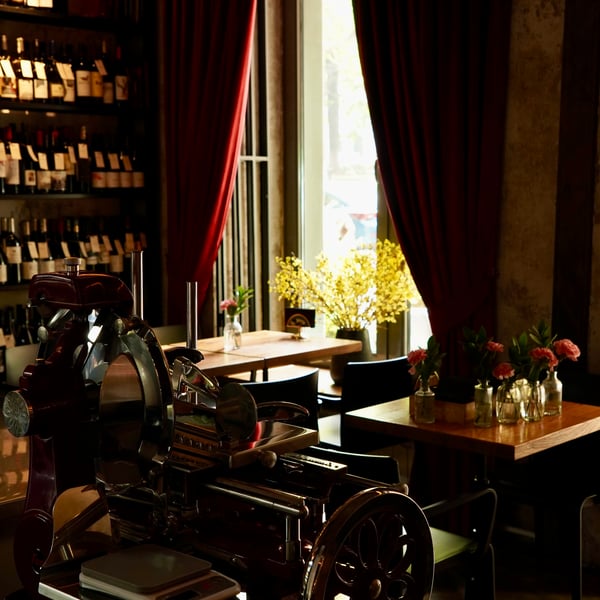 ÀGORÀ Wine & Deli 1385054
