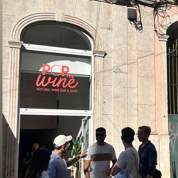 Pop the Wine 1387601