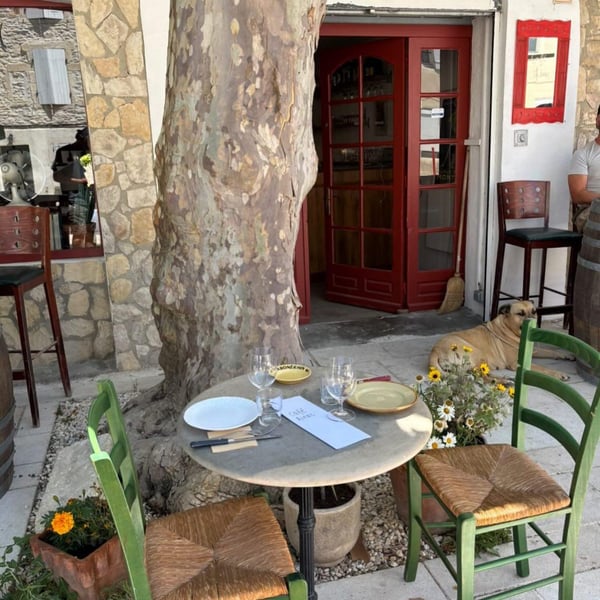 Café Lirac 1365163
