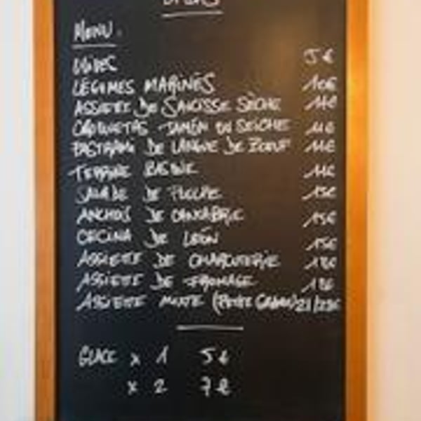 Là-bas… 1404445