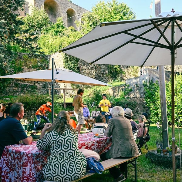 Nouveau cafe des simples 1362494