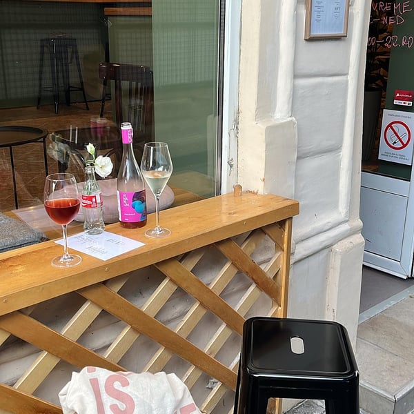 Sedam bar 1363257