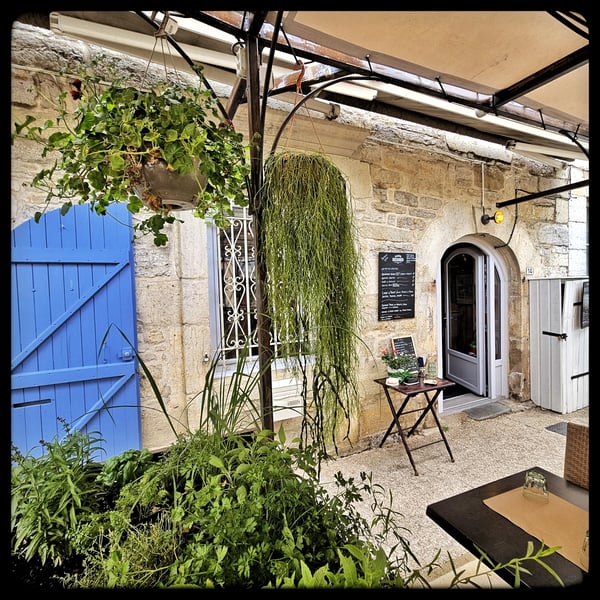 Restaurant Trois Cent Quatre 1396911