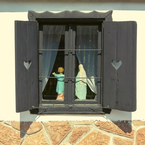 Holass Wine Collective - Ellie Bauwens & Imre Halász