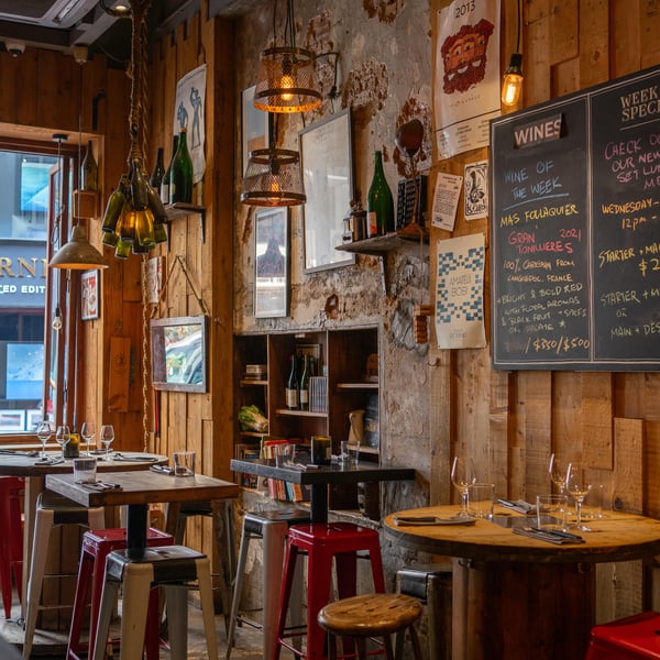 La Cabane Wine Bistro 773685