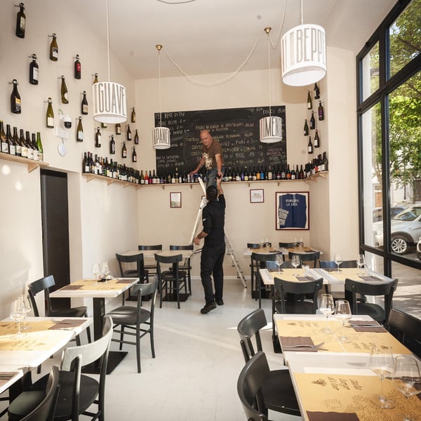 Meno Vini e Altre Necessità 799978