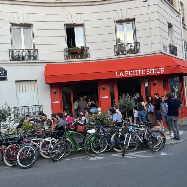 La Petite Soeur 655802