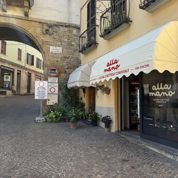Alla Mano - cucina e bottega conviviale 803095