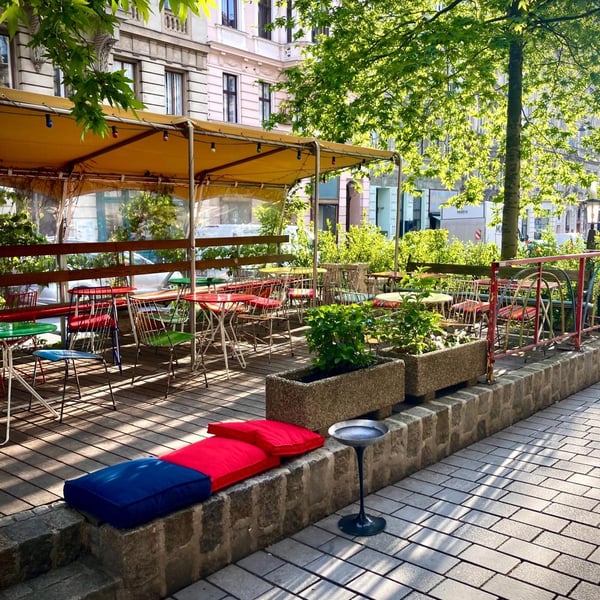 Café Natural Wine Bar Espresso 772136