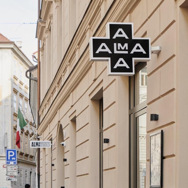 Alma Prague Restaurant 710120