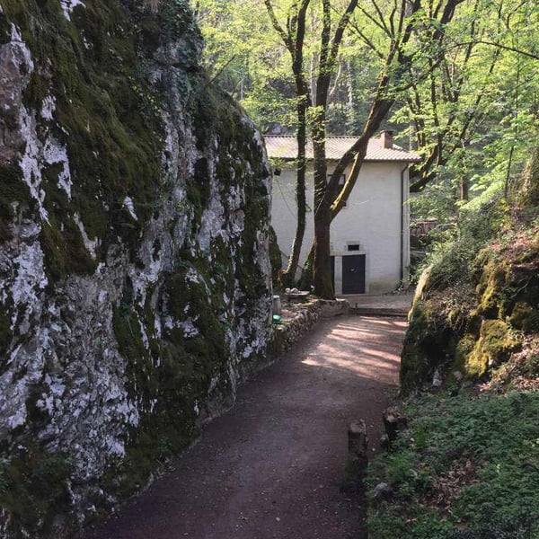 Grotto Grassi Tremona 595103