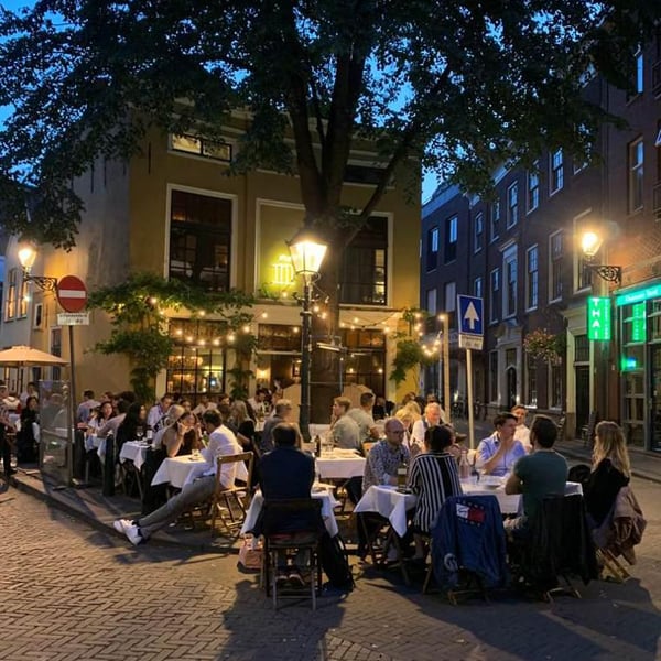 Restaurant ñ 470042