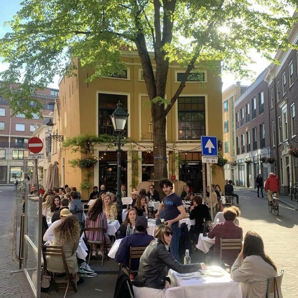 Restaurant ñ 470047