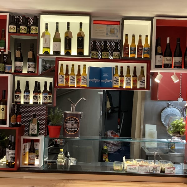 Tapullo Street Genova 676303