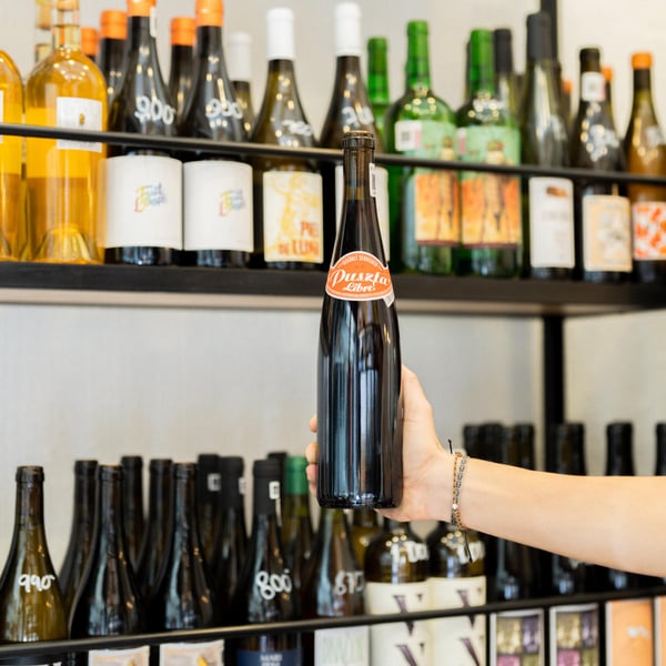 Cavanegra Natural Wine Shop 694718
