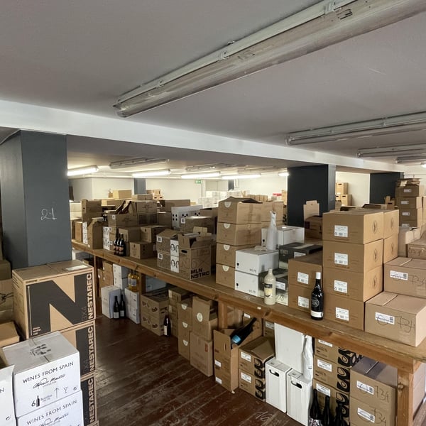 Natural Wine Dealers 810149
