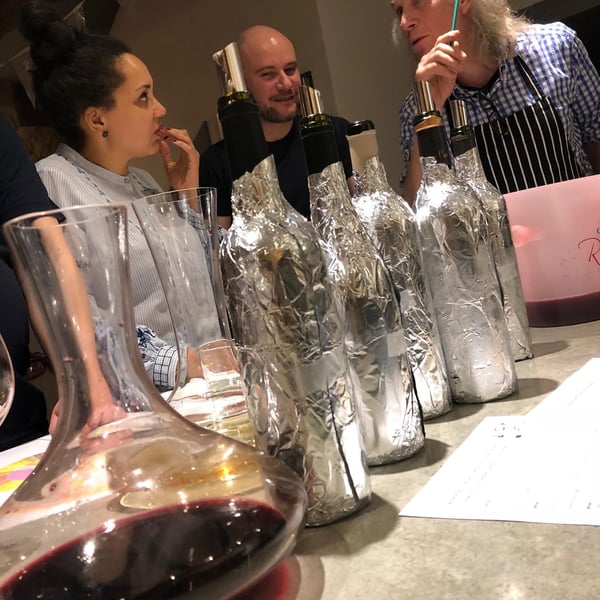 Natural Wine Guru 599324