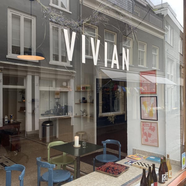 Vivian Sauvage 602192
