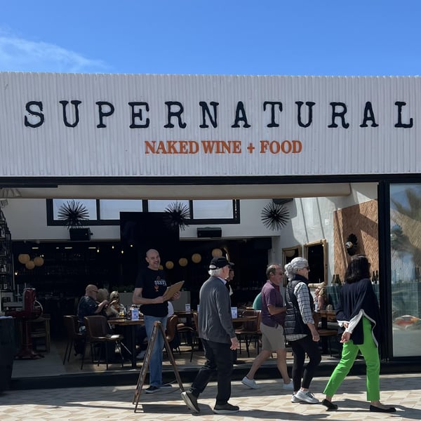 Supernatural Naked Wine + Food 885660