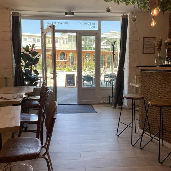 Le patio des Carmes 960378