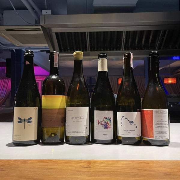 Ms.Maria & Mr.Singh 916124