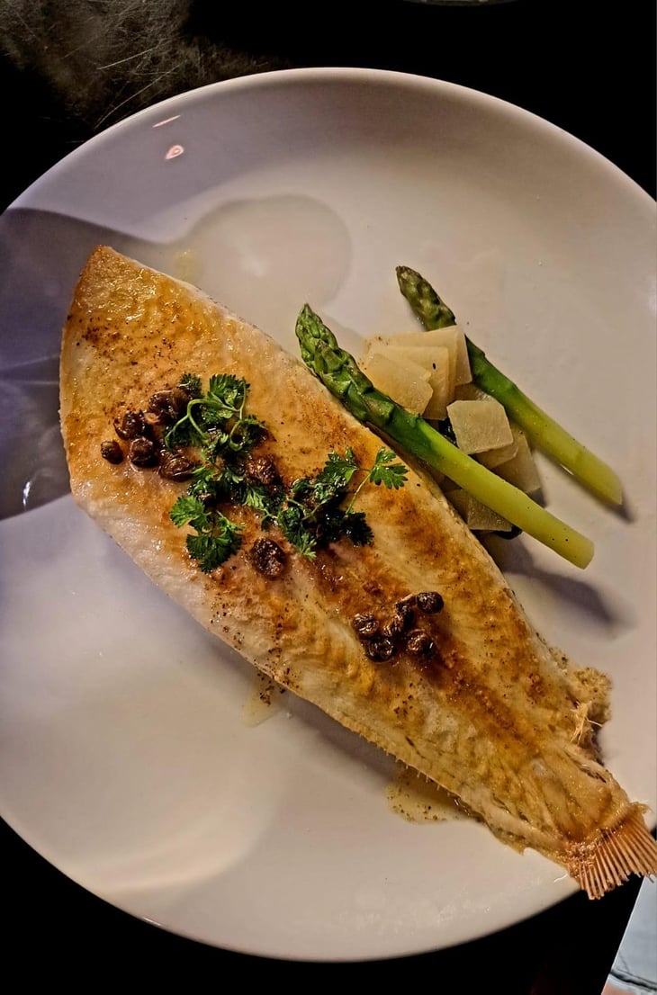 10 Oz Black Sole, - The Universal - 1323943